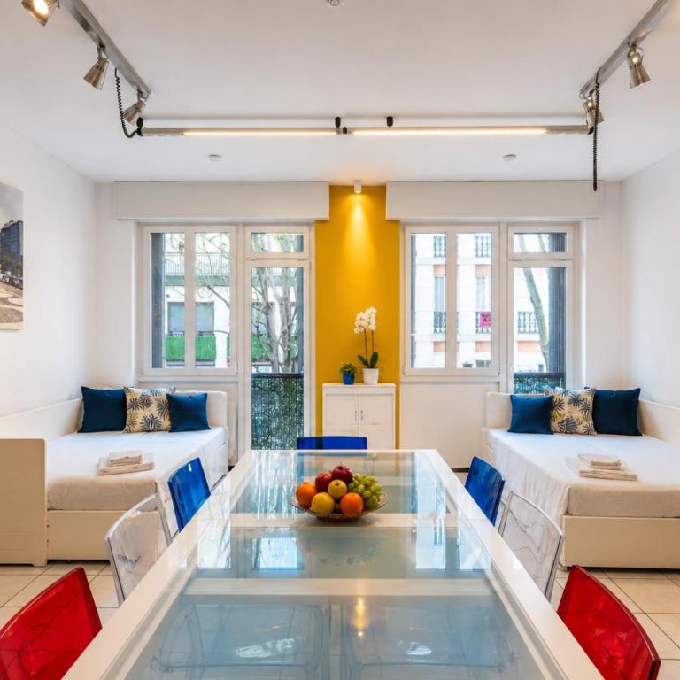 Stylish 8-Bed Home near Duomo ideal for Groups Families with terrace garden parking - Two-Bedroom House - 7
