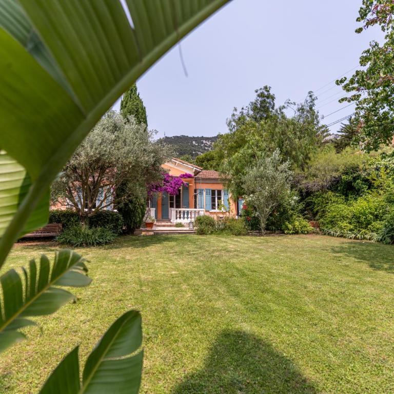 Toulon maison 10 pers, jardin, piscine, pétanque - Villa - 30