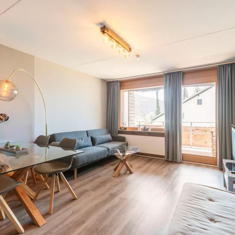 LAAX Central Holiday Apartment with Pool & Sauna - Apartment mit 1 Schlafzimmer - 2