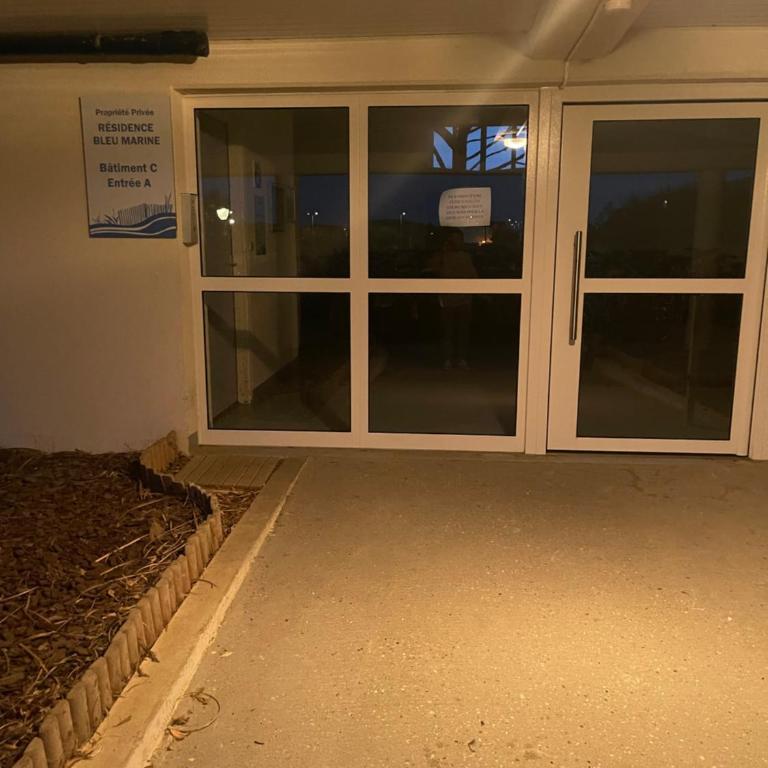 Appartement Climatisé avec Piscine & Mer Bleu Marine - Apartment mit 1 Schlafzimmer - 2