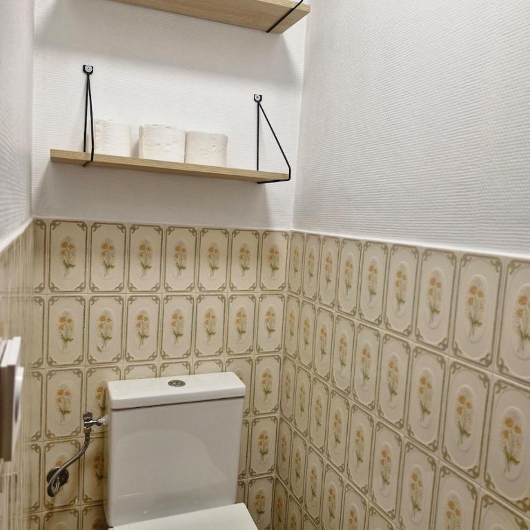 Cocon Chaleureux au pied des pistes et des chemins - 5 pers - 1 chambre et 1 mezzanine - avec garage - One-Bedroom Apartment with Balcony and Mountain View - 17