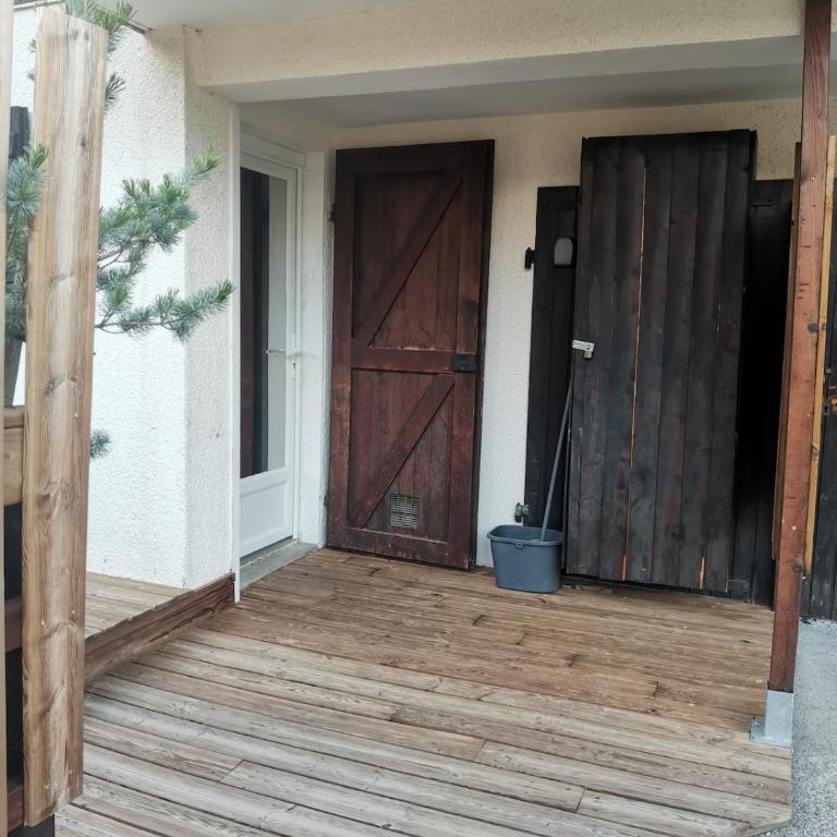 Appartement calme dans chalet - Appartement 1 Chambre - 20