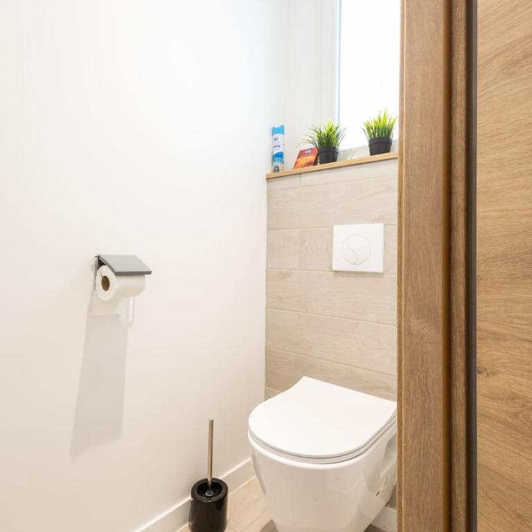 La Maison de lÉcume Maison rénovée avec jardin à 10 min des plages - Maison 4 Chambres - 21