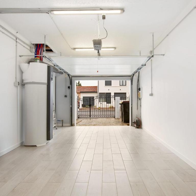 La Maison de lÉcume Maison rénovée avec jardin à 10 min des plages - Maison 4 Chambres - 23