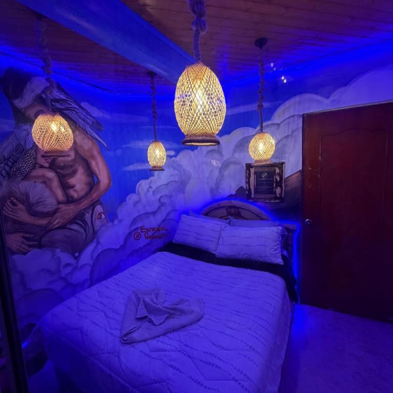 Hotel Tematico Madrid - Double Room with Private Bathroom - 3