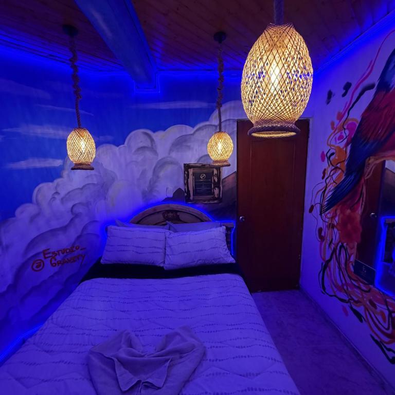 Hotel Tematico Madrid - Double Room with Private Bathroom - 4