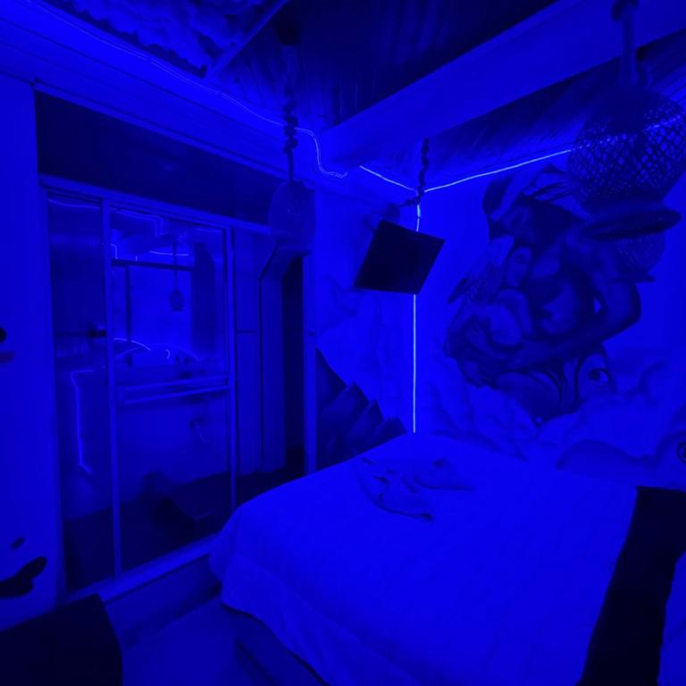 Hotel Tematico Madrid - Double Room with Private Bathroom - 10