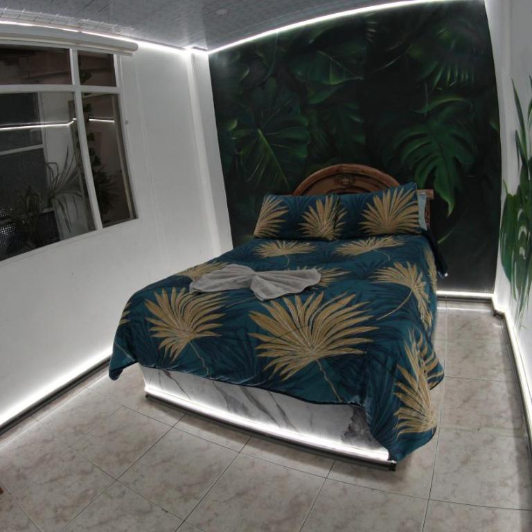 Hotel Tematico Madrid - Double Room with Private Bathroom - 5