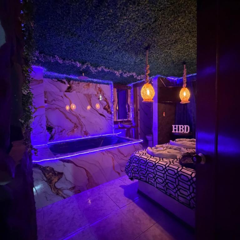 Hotel Tematico Madrid - Deluxe Double Room with Bath - 9