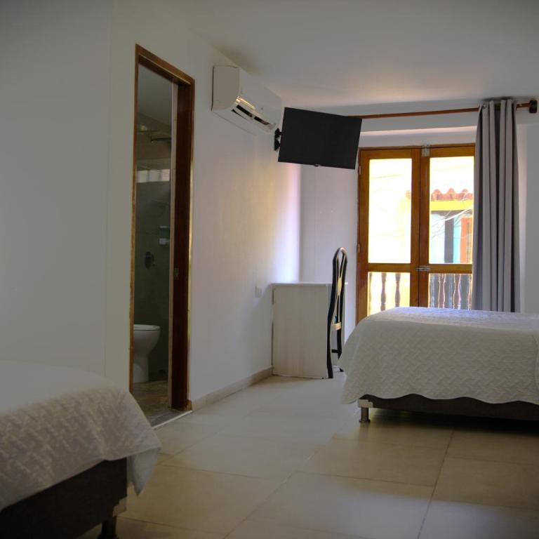 Akel House Hotel - Triple Room with Balcony - 18