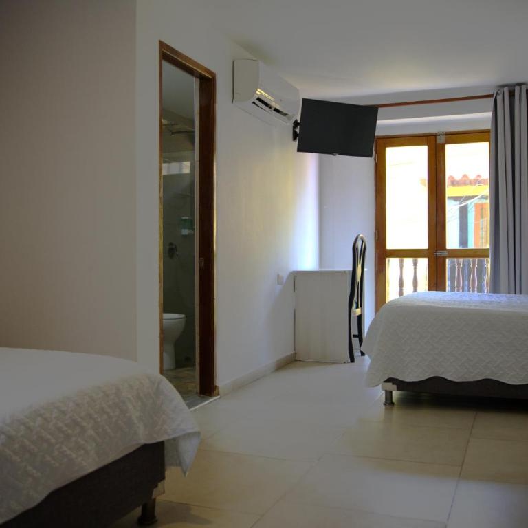 Akel House Hotel - Triple Room with Balcony - 19