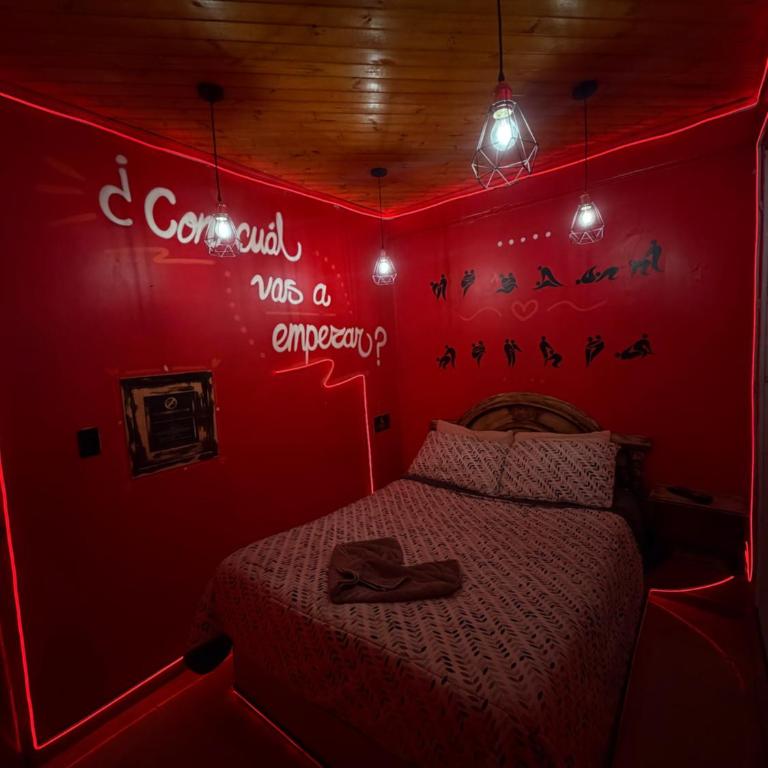Hotel Tematico Madrid - Double Room with Private Bathroom - 3