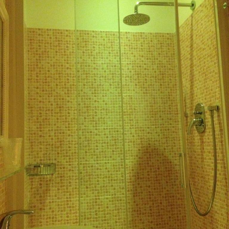 Hotel Solitude - Superior Quadruple Room - 18