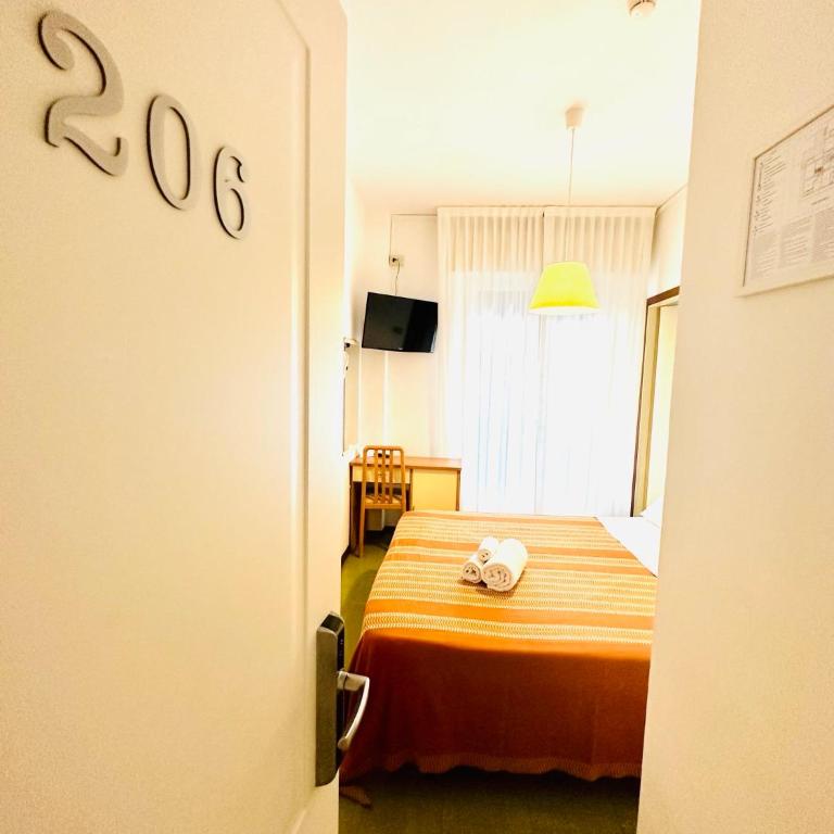 Hotel Solitude - Budget Twin Room - 4