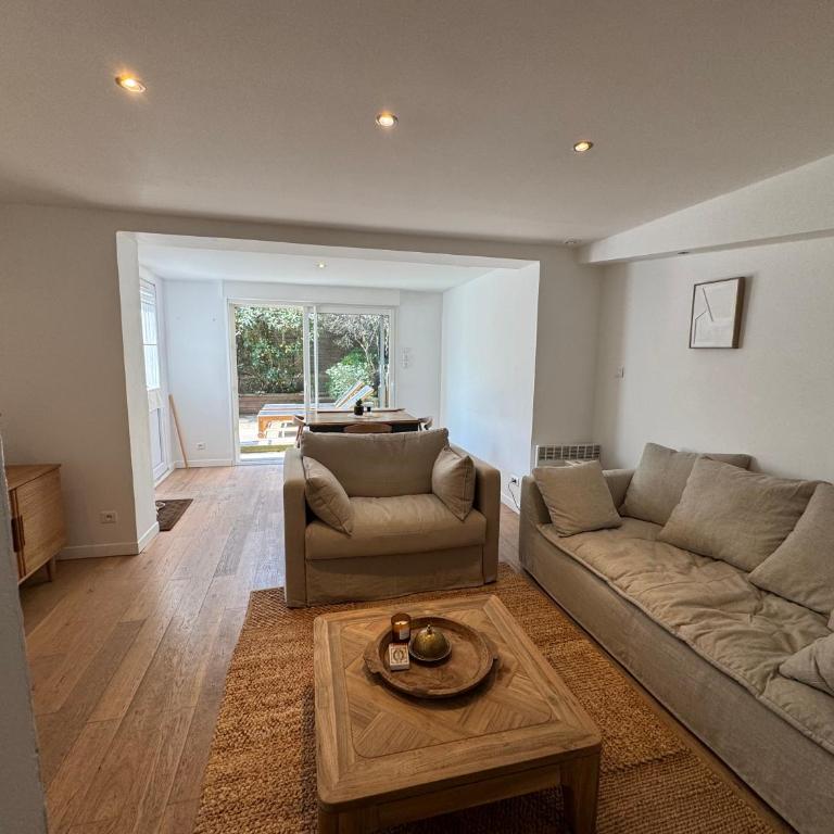 Charmant T2 avec une grande terrasse - Appartement 1 Chambre - 2