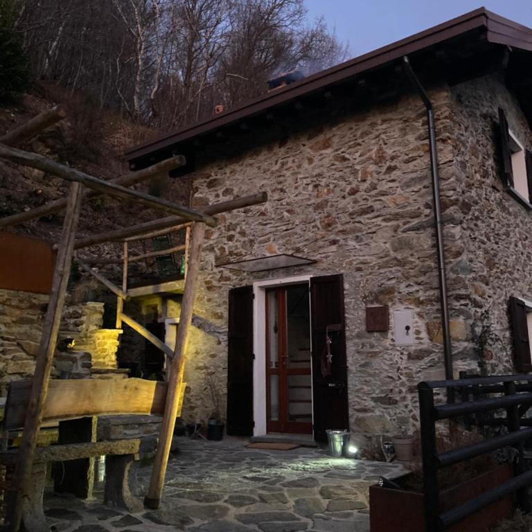 Baita LoKa-Baita panoramica tra Lago di Como e Grigna - Chalet con 1 Camera da Letto - 3