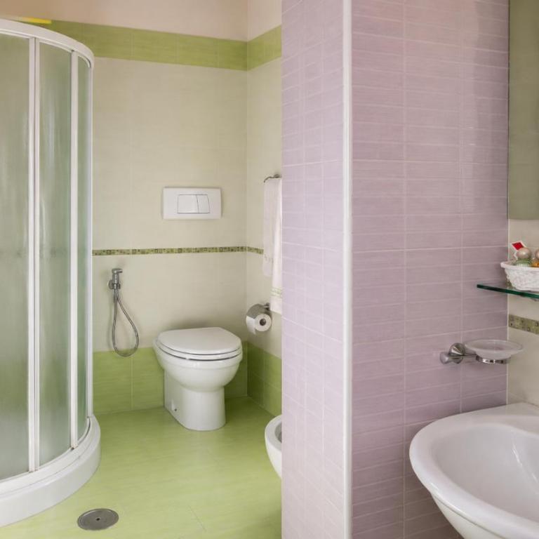 Piccolo Principe Salerno B&B - Camera Matrimoniale con Bagno Privato - 11