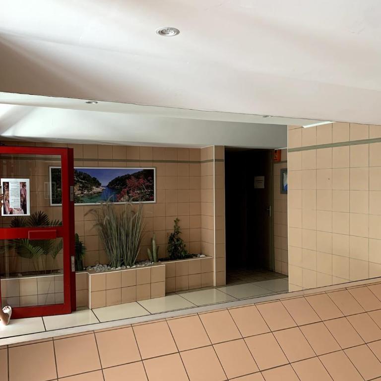 Beautiful bright 2-bedroom apartment 1 minute from the beach - Appartement 1 Chambre - 4