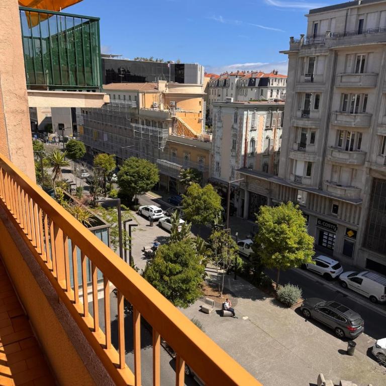 Beautiful bright 2-bedroom apartment 1 minute from the beach - Appartement 1 Chambre - 5