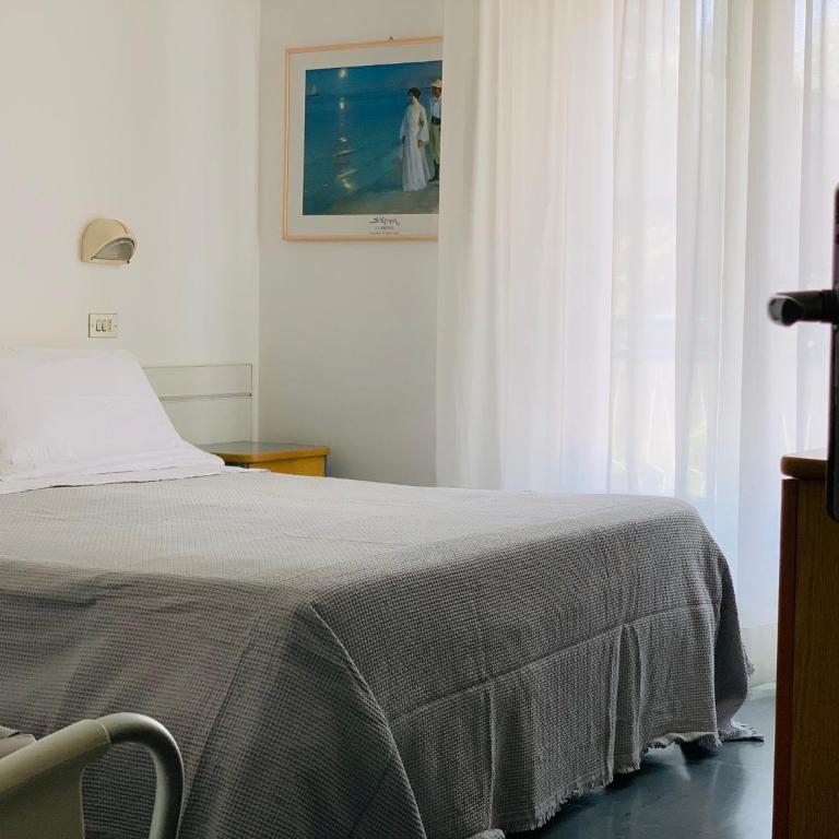Hotel Solitude - Quadruple Room with Balcony - 8