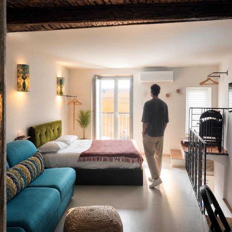 Profumo Storico Gravina - Monolocale con Balcone - 1