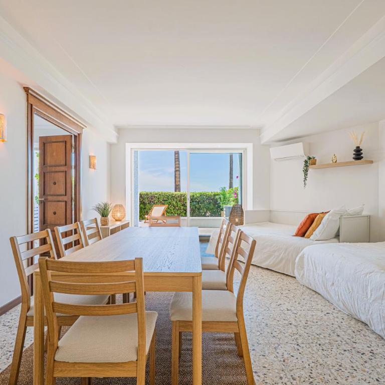 Exclusive Seafront Gem - Direct Beach Access - Terrace - Private parking - 8 people - Juan-les-Pins - Appartement 2 Chambres - 11