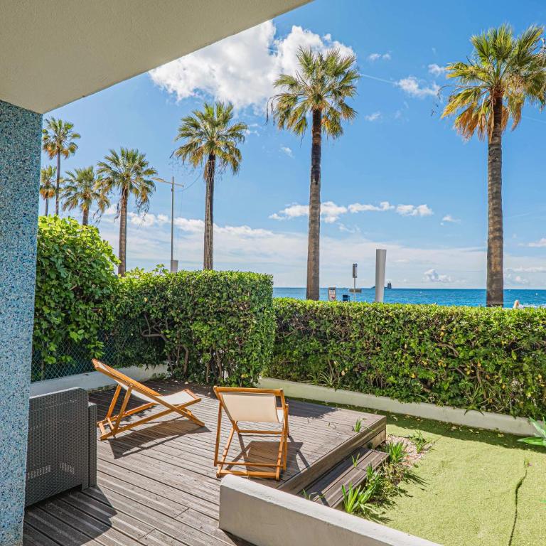 Exclusive Seafront Gem - Direct Beach Access - Terrace - Private parking - 8 people - Juan-les-Pins - Appartement 2 Chambres - 1