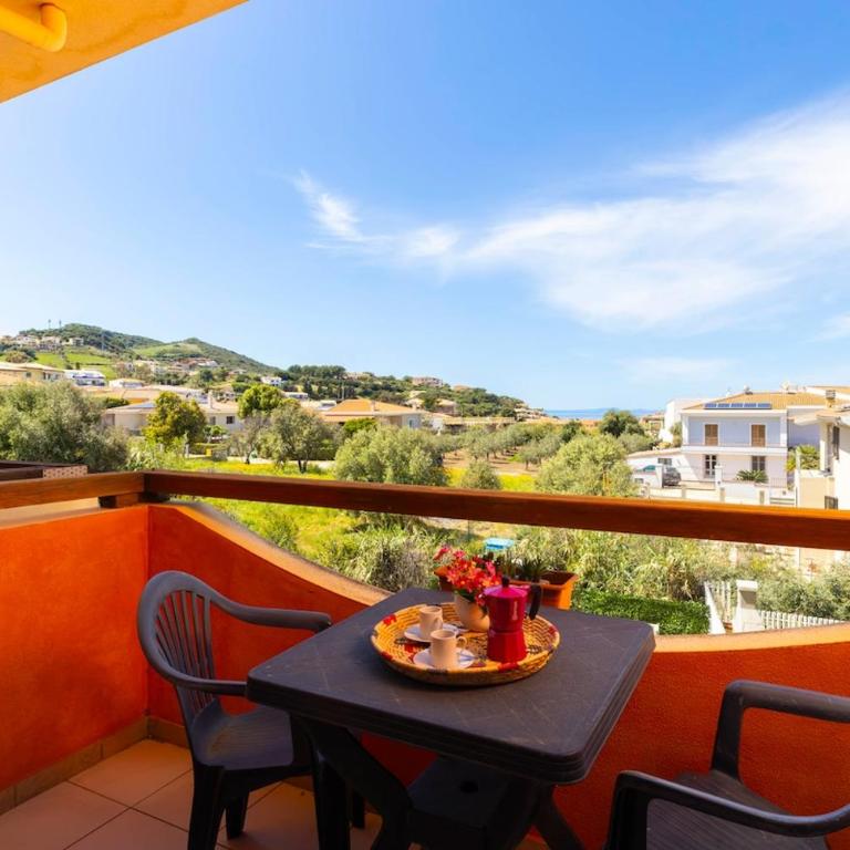 Blue Horizon Living - Vista Mare e Parcheggio - Appartamento con 2 Camere da Letto - 4