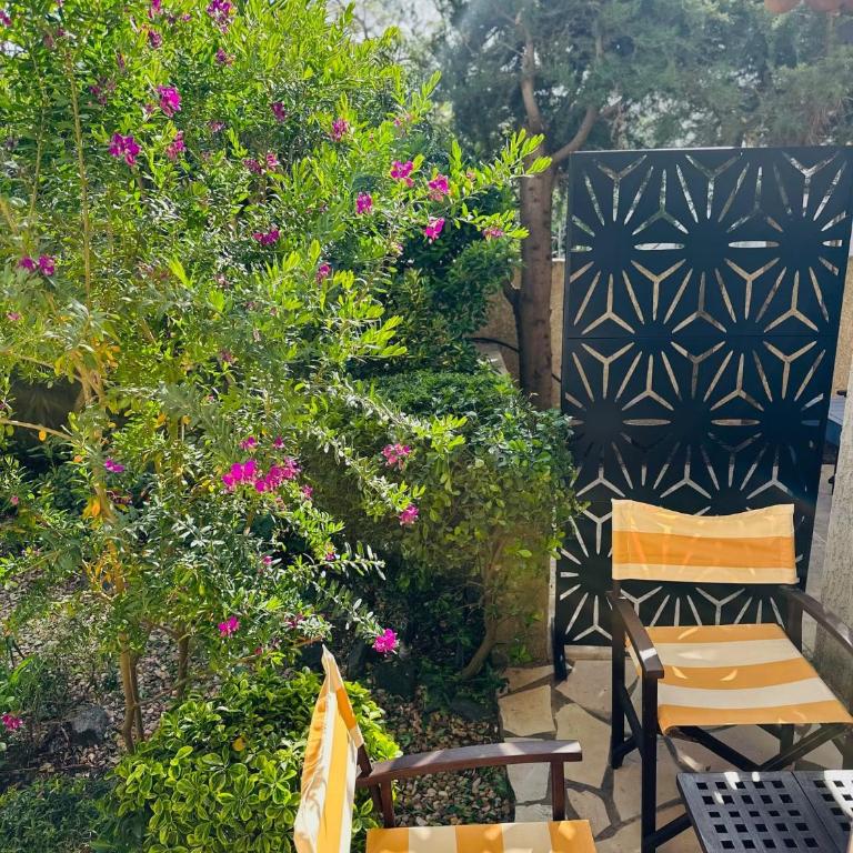 Villa Pesona - Chambre Lit King-Size - Vue sur Jardin - 1