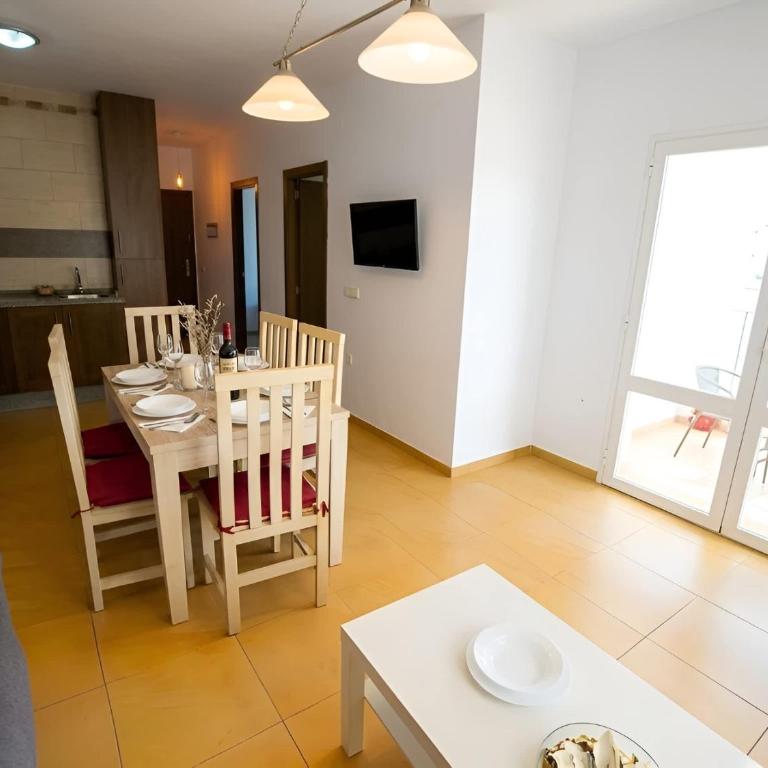 Apartamento con Piscina comunitaria y Terraza privada - Apartamento - 10