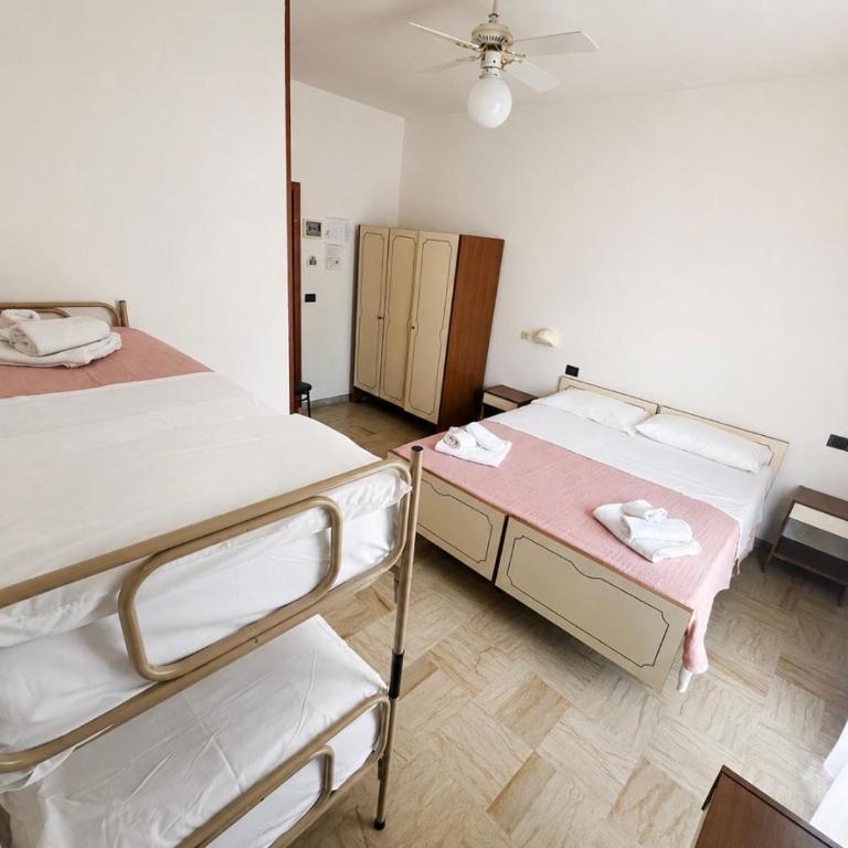Hotel Podgora Nuova Gestione - Camera Quadrupla con Balcone - 3
