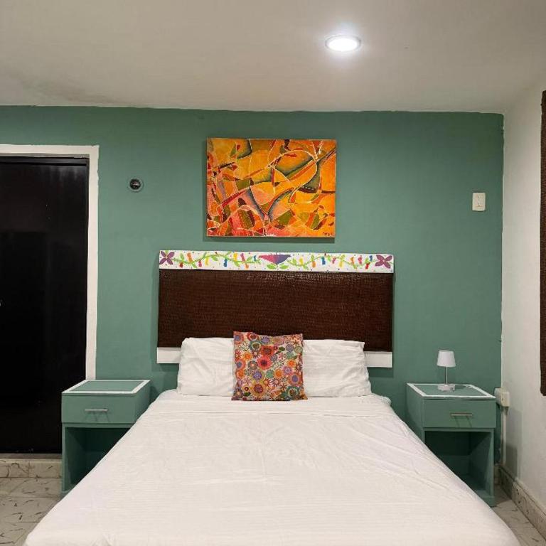 Trebol MID 3 - Studio Apartment with One Double Bed - 1