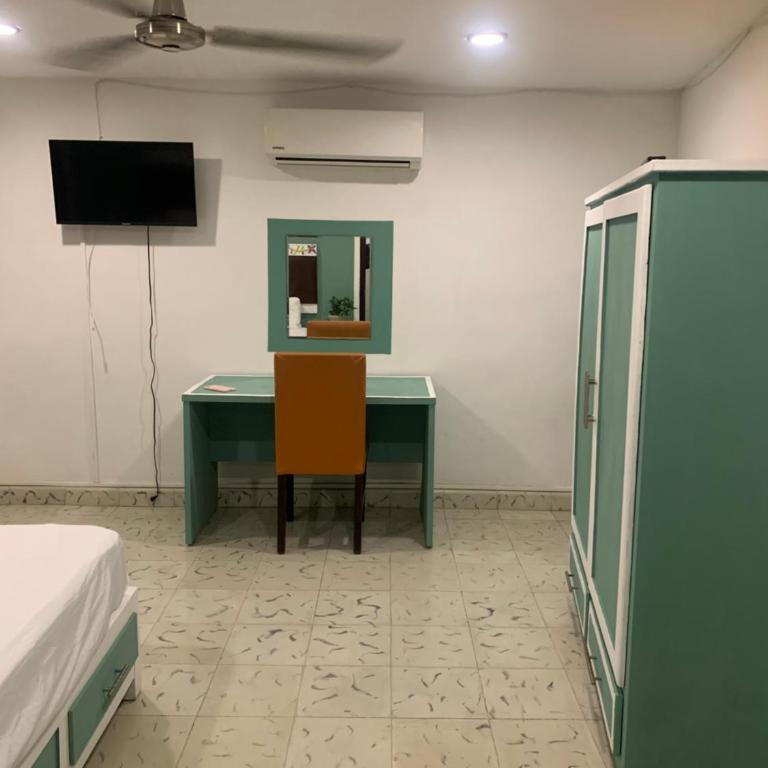 Trebol MID 3 - Studio Apartment with One Double Bed - 2