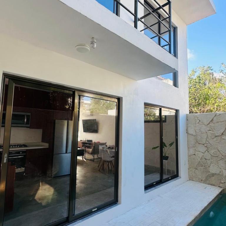 Explore Modern Villa - Gated - Peaceful - Pool - Three-Bedroom Villa - 6