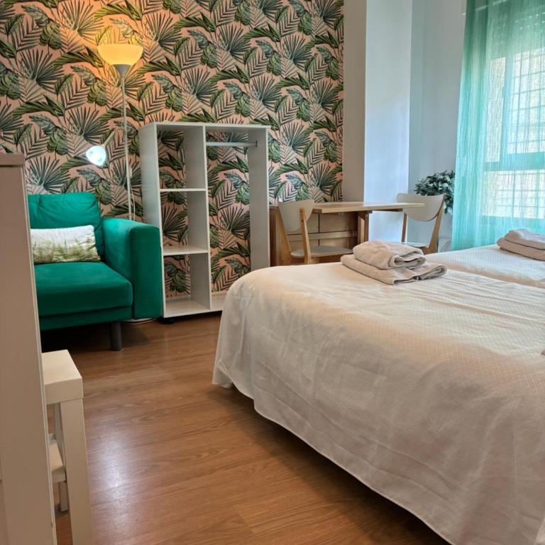 Estudio San Felipe junto a la Playa y el Hospital Puerta del Mar en Cádiz - Estudio Superior - 3
