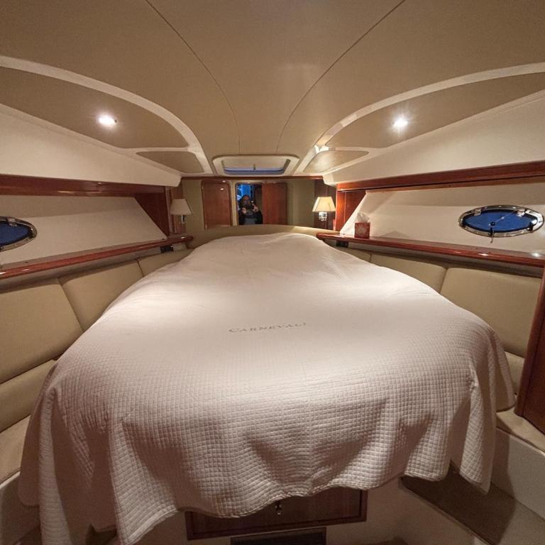 Unique stay aboard a boat - Mobile Home - 2