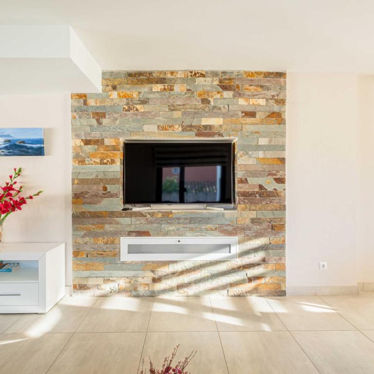Villa Monaco, beachfront, private swimming pool 30m from the beach - Villa - 10