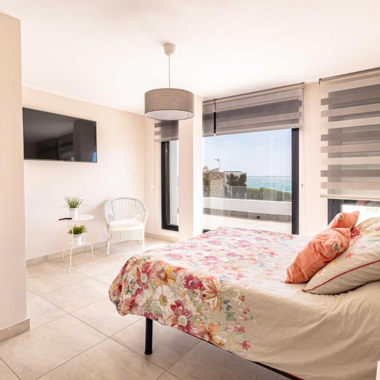 Villa Monaco, beachfront, private swimming pool 30m from the beach - Villa - 17