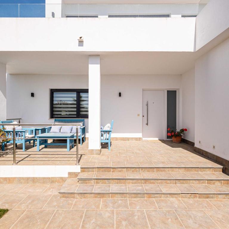 Villa Monaco, beachfront, private swimming pool 30m from the beach - Villa - 63