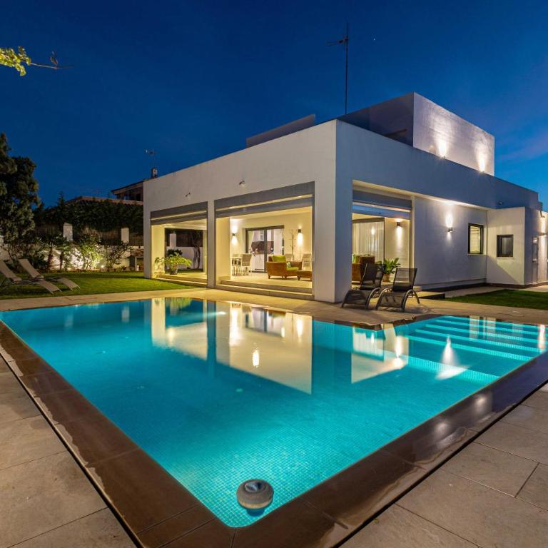 Villa Monaco, beachfront, private swimming pool 30m from the beach - Villa - 44