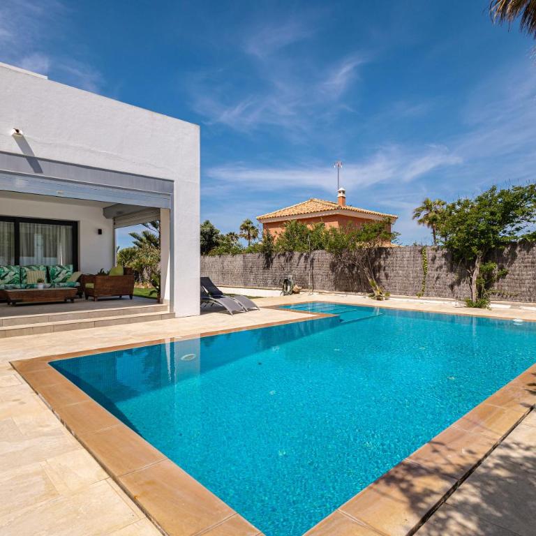Villa Monaco, beachfront, private swimming pool 30m from the beach - Villa - 54
