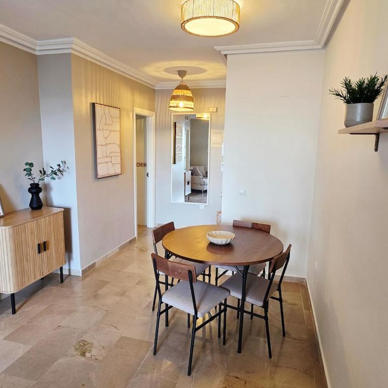 Elegant Apartment next to Beach & Marina Estepona - Apartamento de 1 dormitorio - 1