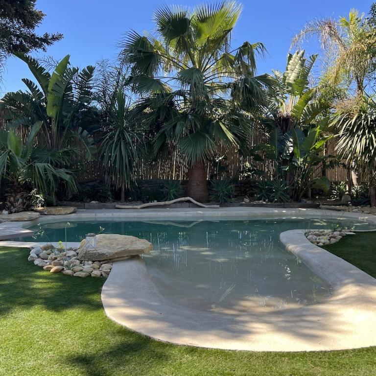 Piscine et jardin 600m2 au cœur de Hyères - Villa mit 3 Schlafzimmern - 11
