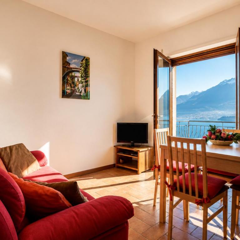 Apartment Alex 2 in Domaso - Appartamento con Vista Lago - 2