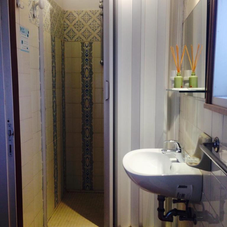 Hotel Solitude - Budget Double Room - 2