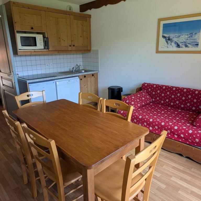 Appartement 3 pieces 6 personnes, 2 chambres, wifi fibre gratuit, piscine l'été et au pied des pistes l'hiver - Appartement 2 Chambres avec Vue sur la Montagne - 25