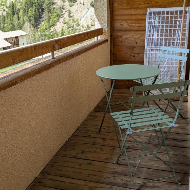 Appartement 3 pieces 6 personnes, 2 chambres, wifi fibre gratuit, piscine l'été et au pied des pistes l'hiver - Appartement 2 Chambres avec Vue sur la Montagne - 32