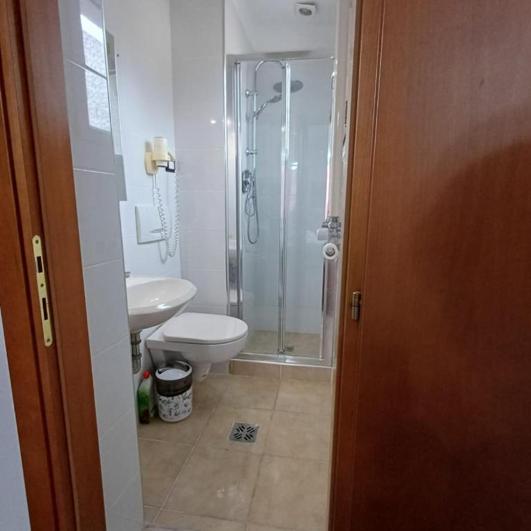 Venice Guest House - Camera Familiare con Bagno Privato - 7