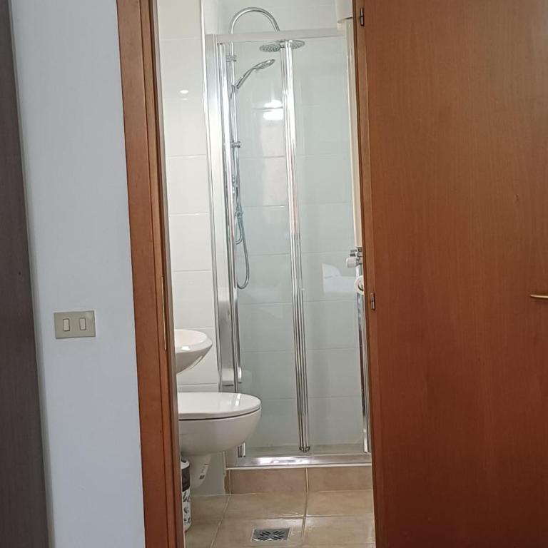Venice Guest House - Camera Familiare con Bagno Privato - 8