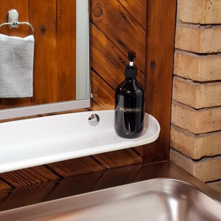 Cozy Cow Farm Lodge - Basic Dreibettzimmer - 23